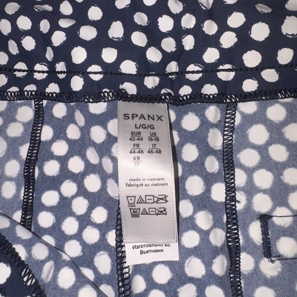 SPANX Navy Painted Dot 4" Sun Protection Pull-on Sunshine Shorts Large - Picture 4 of 10